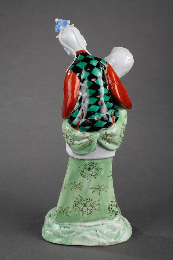 Rare figure Chinese porcelain representing a man carrying a lady on his back | MasterArt